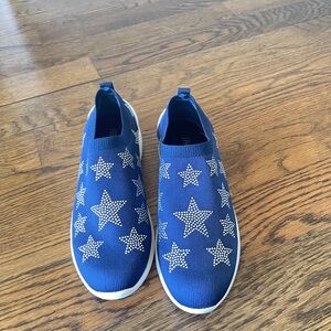 J. Renee Fashion Sneakers, Blue Stretch Fabric, Memory Foam Lining W/Star Sz :9